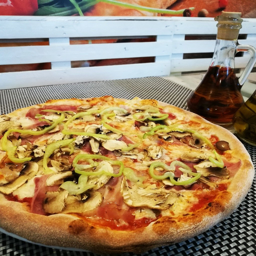 Pizza Quattro Stagioni 600 – 1070g – Pizzeria D&amp;#39;Agostino